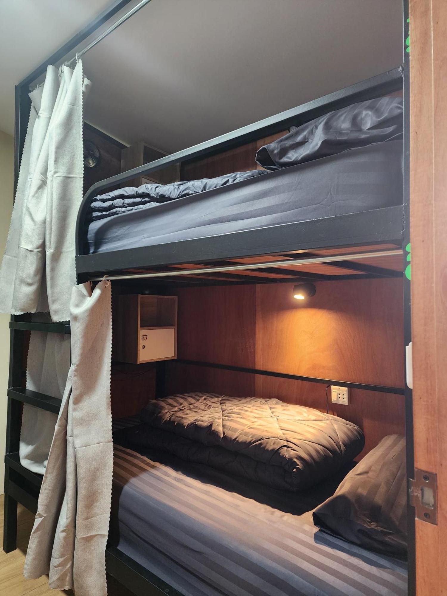 The 10 Club Hostel Тонгсала Екстериор снимка
